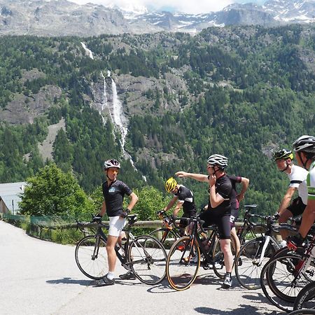 Hotel Le V De Vaujany Eksteriør billede