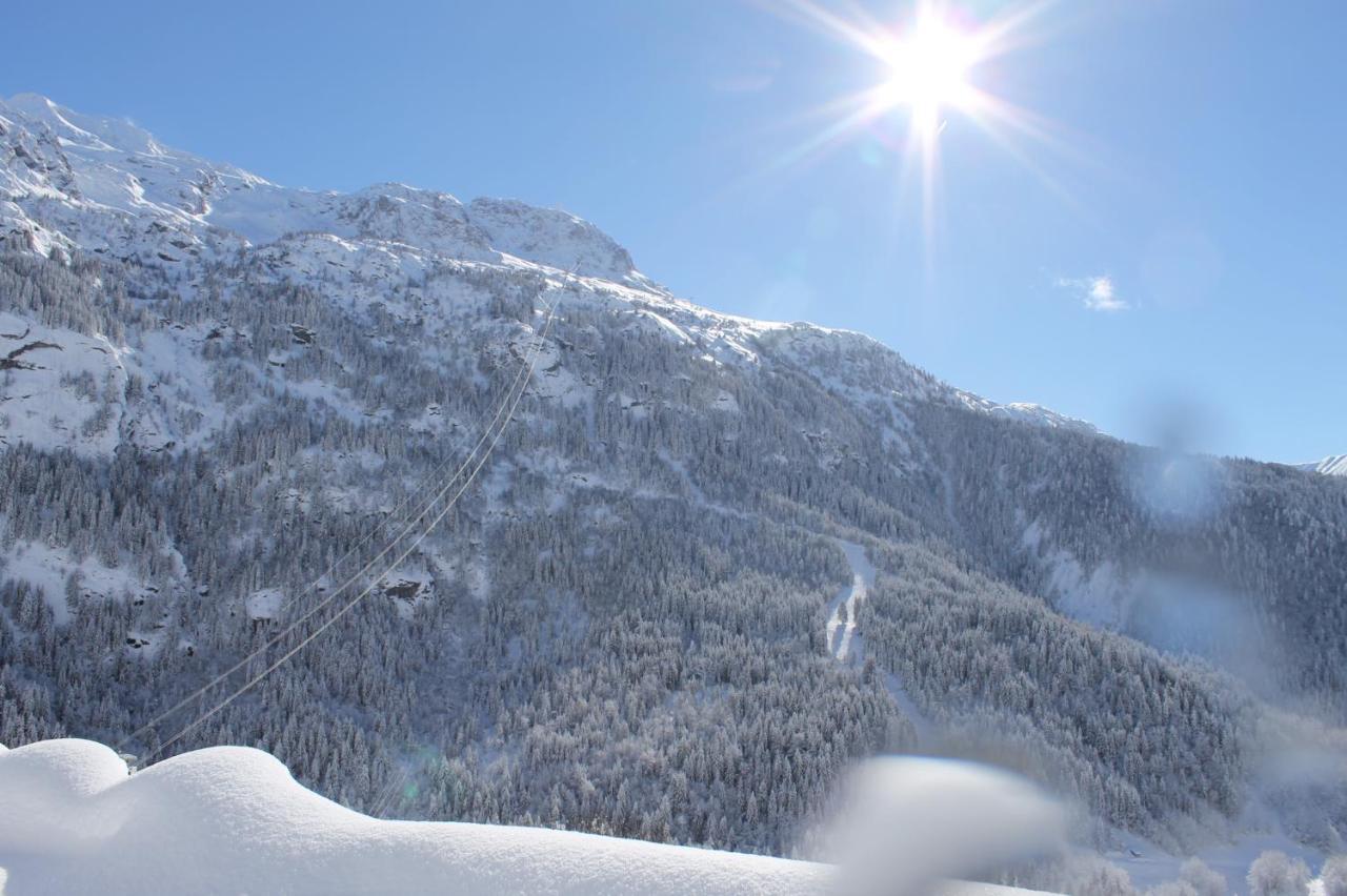 Hotel Le V De Vaujany Eksteriør billede