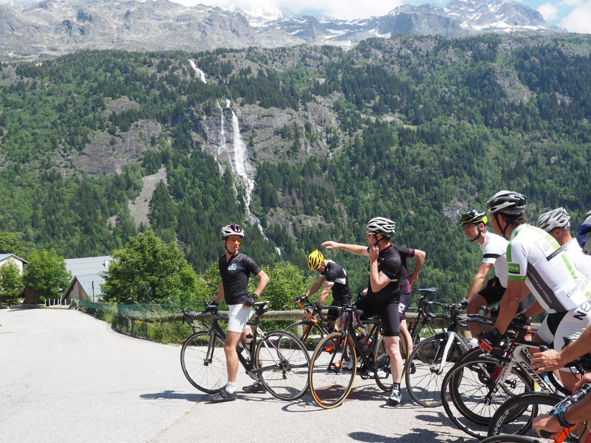 Hotel Le V De Vaujany Eksteriør billede