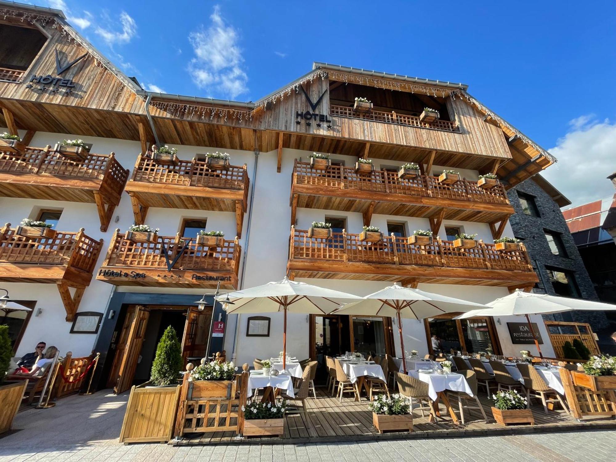 Hotel Le V De Vaujany Eksteriør billede